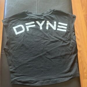 DFYNE Black signature baby tee